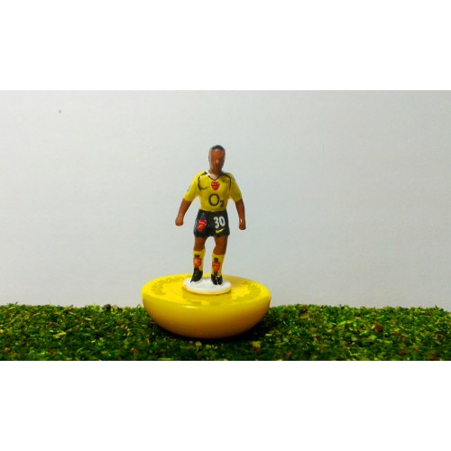 Subbuteo Andrew Table Soccer Arsenal 2005-06 Champions Legue Finalist on classic Hasbro bases